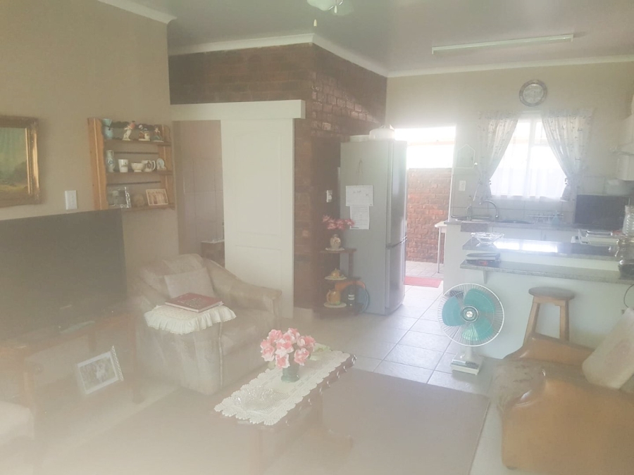  Bedroom Property for Sale in Wilkoppies North West